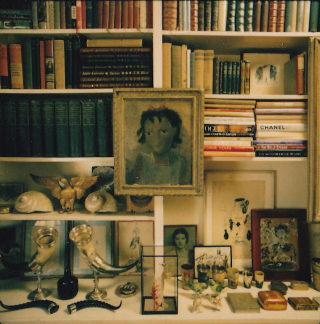 Diana Vreeland\'s library detail